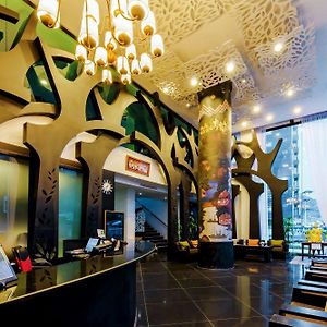 Raha Grand Hotel